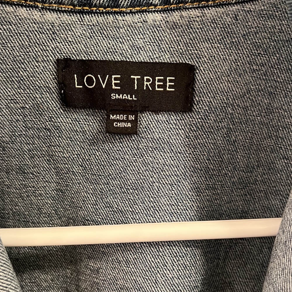 Cropped Denim Jacket - Picture 3 of 8